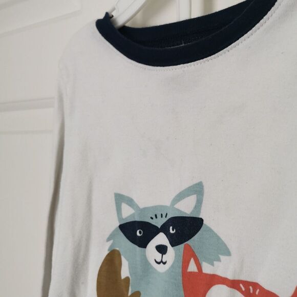 2/$20 Carter's 2 piece pajama set size 3t - Picture 2 of 5